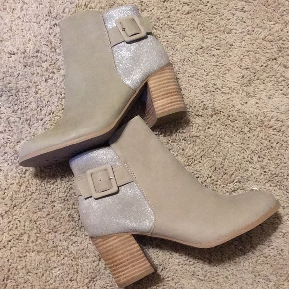 Leather Sparkled Booties 🍂 - Picture 2 of 5